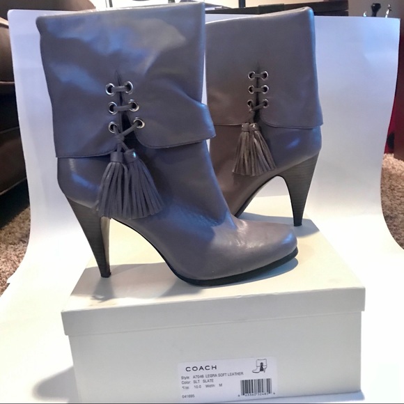 Coach grey leather boots with tassel size 10 - Picture 1 of 6